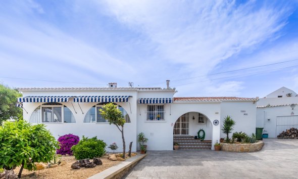 Herverkoop - Chalet / Villa -
La Nucía