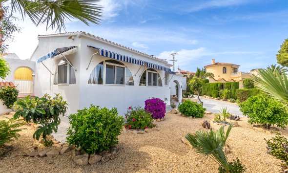 Herverkoop - Chalet / Villa -
La Nucía