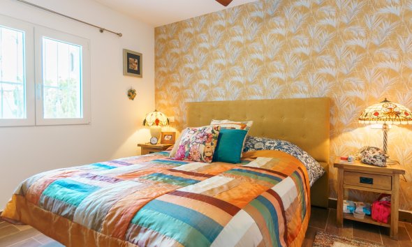 Herverkoop - Chalet / Villa -
La Nucía