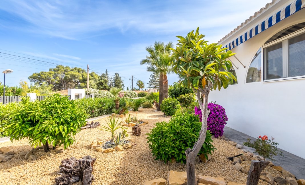 Herverkoop - Chalet / Villa -
La Nucía