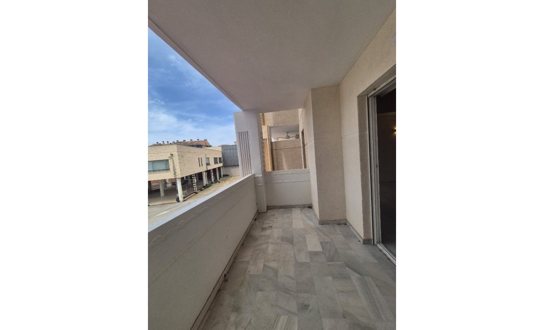 Reventa - Apartamento / piso -
Albir