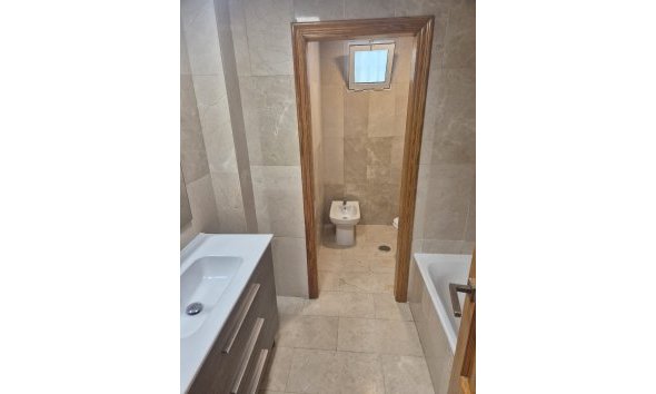 Reventa - Apartamento / piso -
Albir