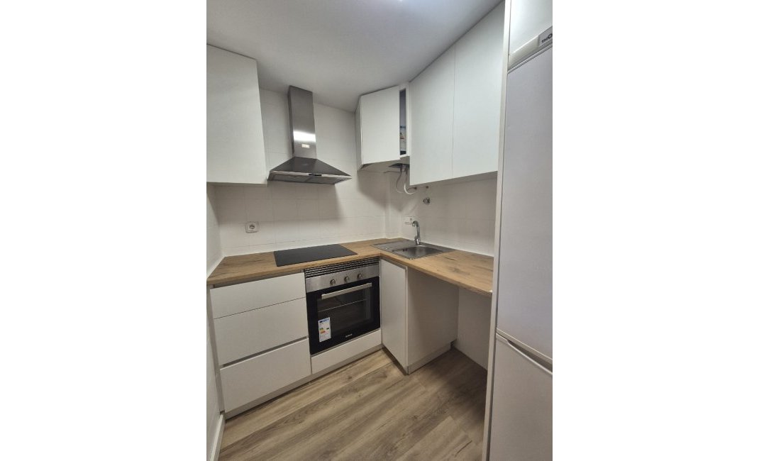 Reventa - Apartamento / piso -
Albir