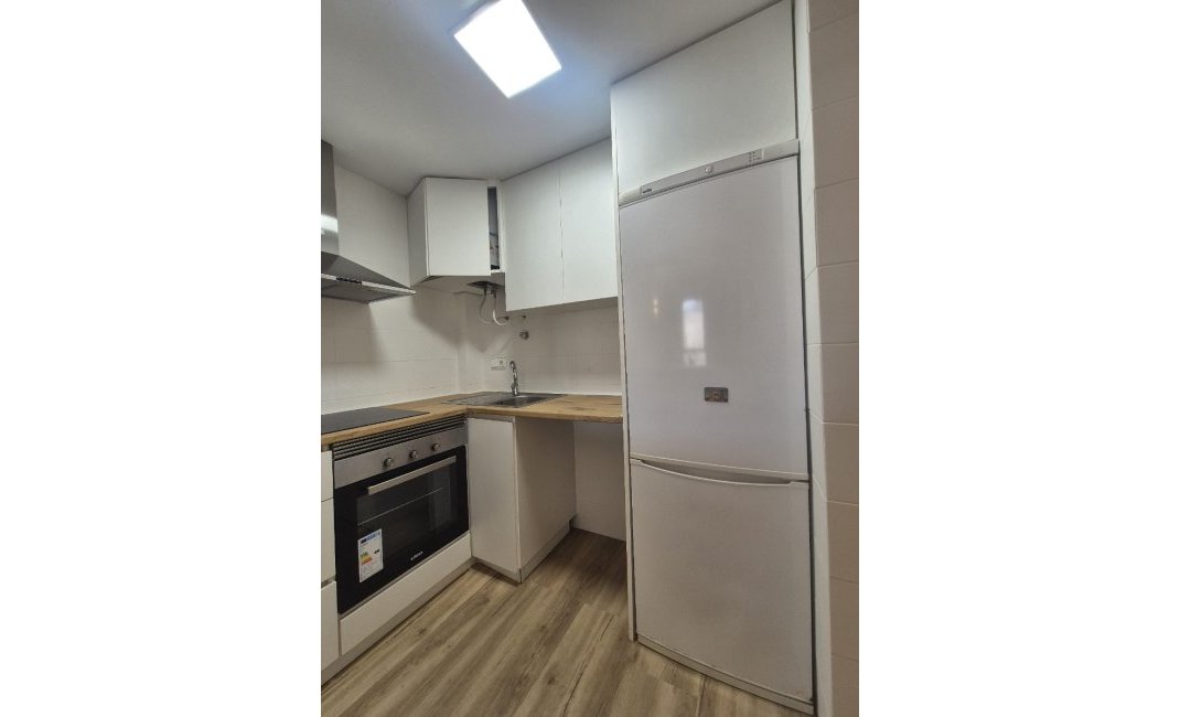 Reventa - Apartamento / piso -
Albir