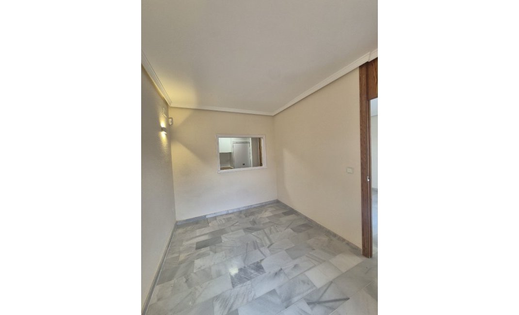 Reventa - Apartamento / piso -
Albir