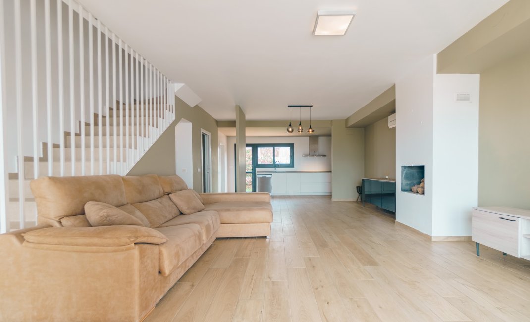 Herverkoop - Tussenwoning -
Albir