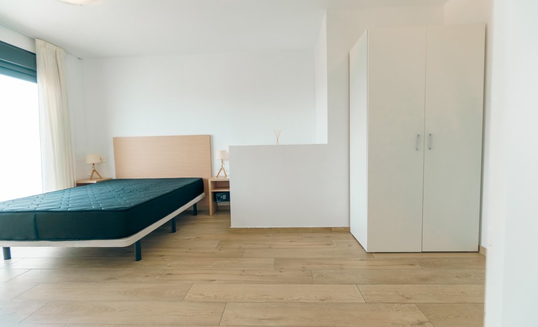 Herverkoop - Tussenwoning -
Albir