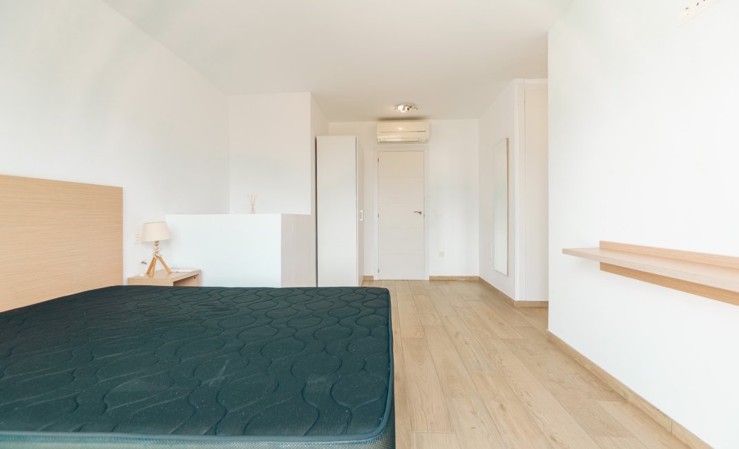 Herverkoop - Tussenwoning -
Albir