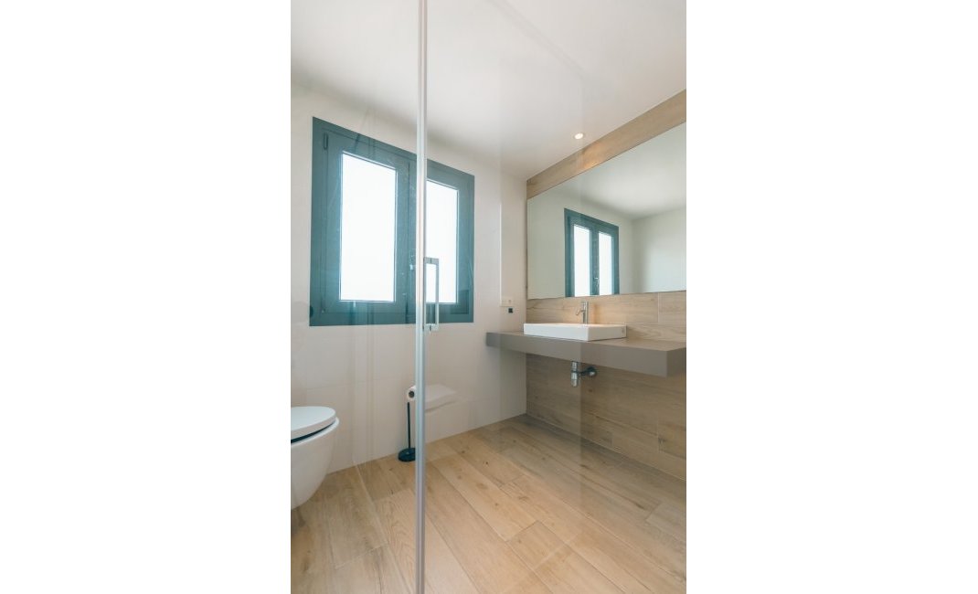 Herverkoop - Tussenwoning -
Albir