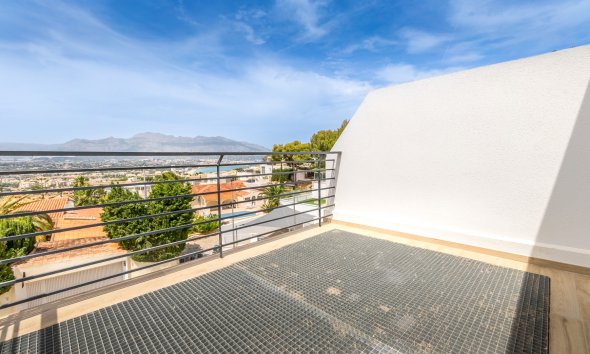Herverkoop - Tussenwoning -
Albir