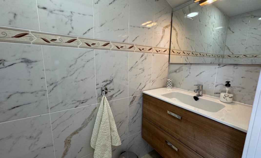 Reventa - Duplex -
Albir