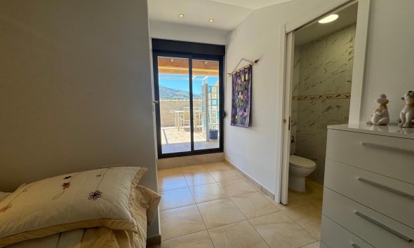 Reventa - Duplex -
Albir