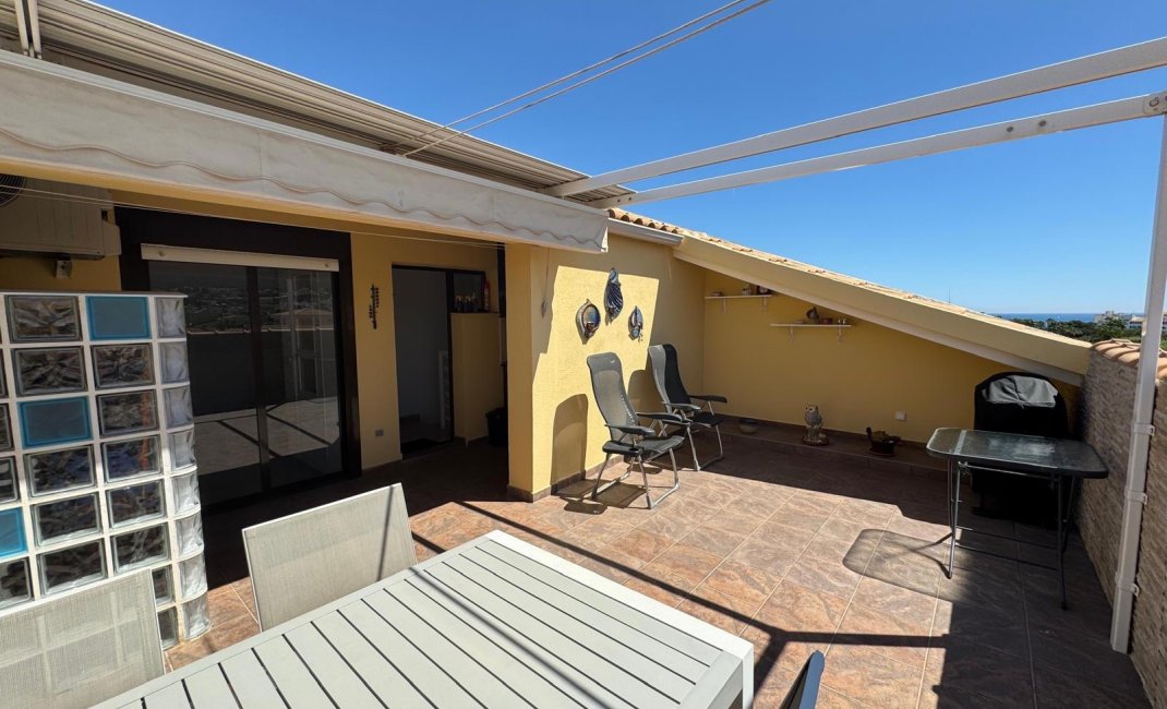 Reventa - Duplex -
Albir