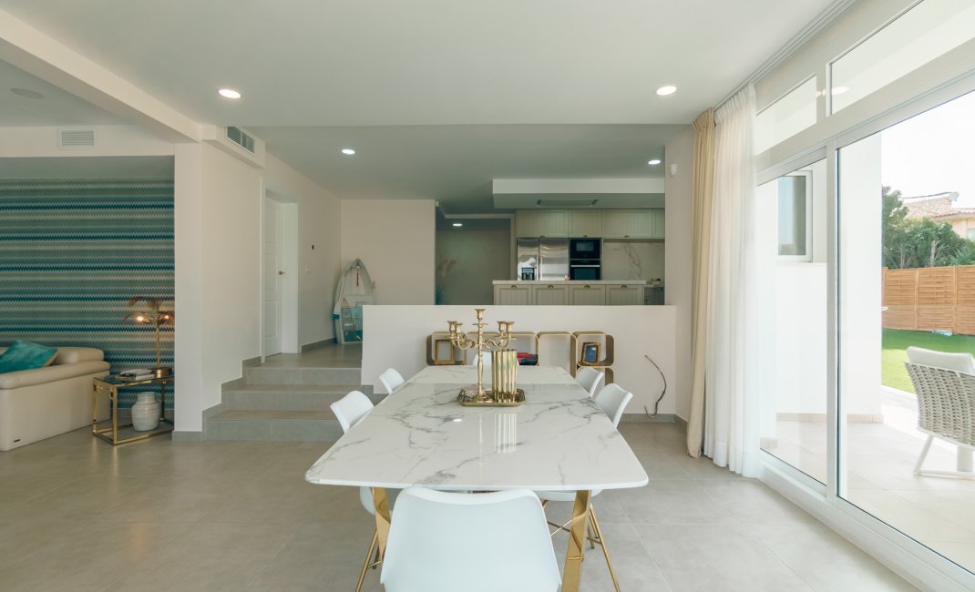 Verhuur Korte Termijn - Chalet / Villa -
Albir