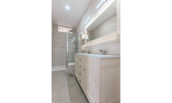 Verhuur Korte Termijn - Chalet / Villa -
Albir