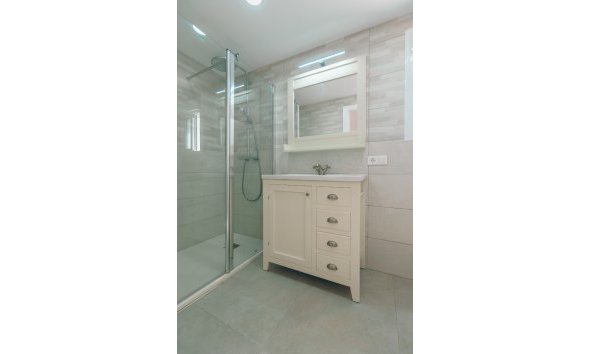 Verhuur Korte Termijn - Chalet / Villa -
Albir