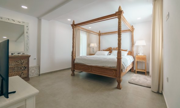 Verhuur Korte Termijn - Chalet / Villa -
Albir