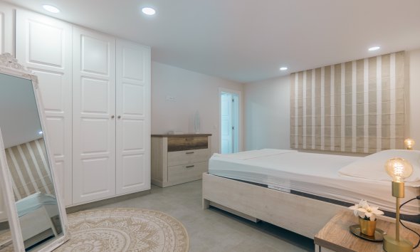 Verhuur Korte Termijn - Chalet / Villa -
Albir