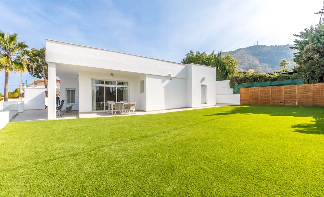 Verhuur Korte Termijn - Chalet / Villa -
Albir