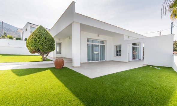 Verhuur Korte Termijn - Chalet / Villa -
Albir