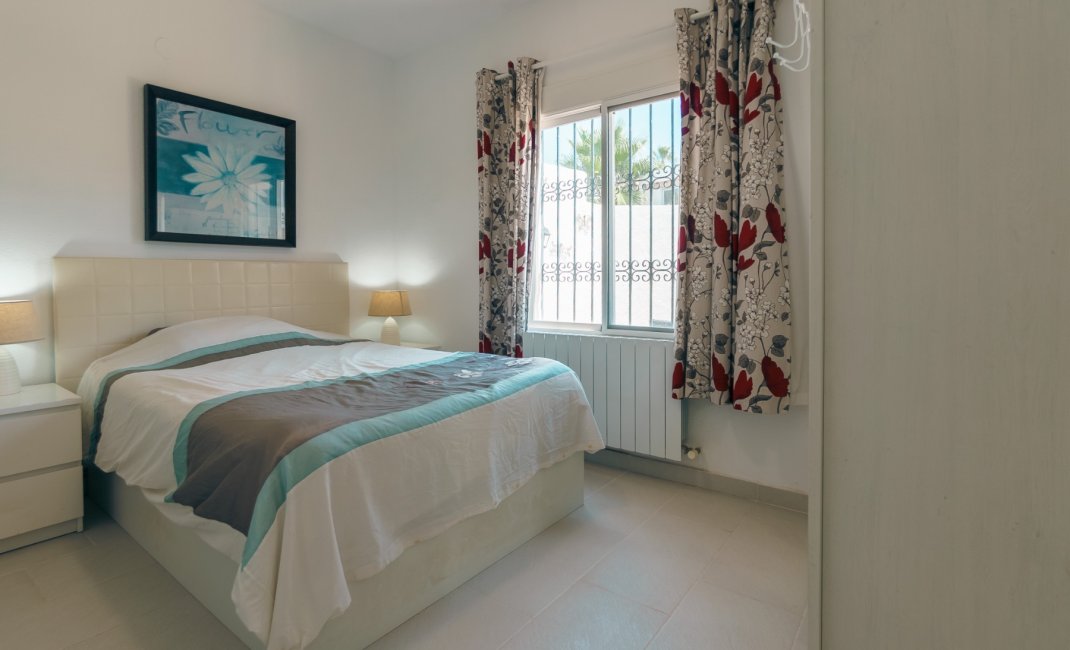 Resale -  Chalet / Villa -
Albir