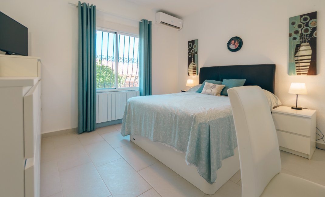 Resale -  Chalet / Villa -
Albir