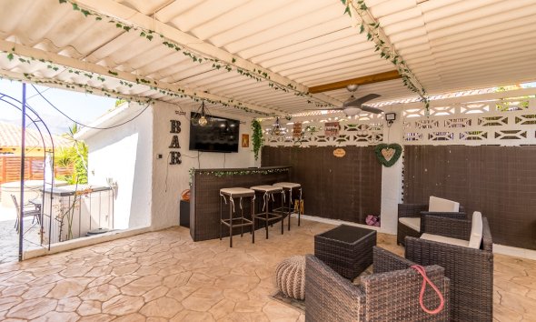 Resale -  Chalet / Villa -
Albir