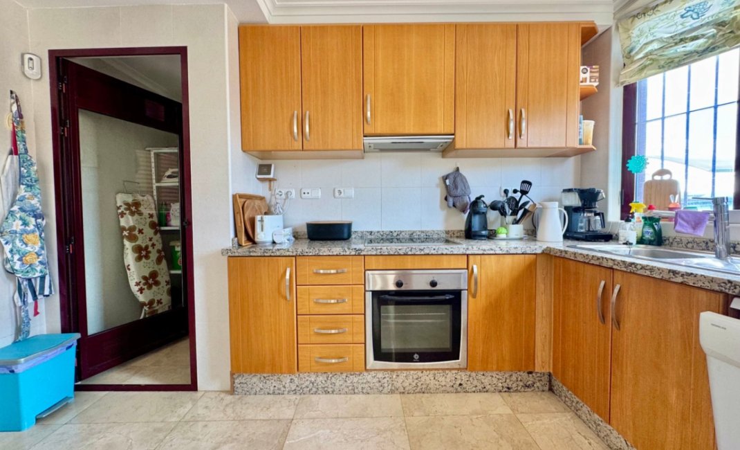 Herverkoop - Villa -
La Nucía - La Alberca