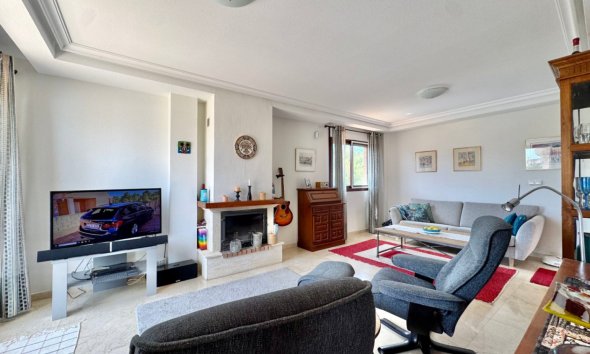 Herverkoop - Villa -
La Nucía - La Alberca