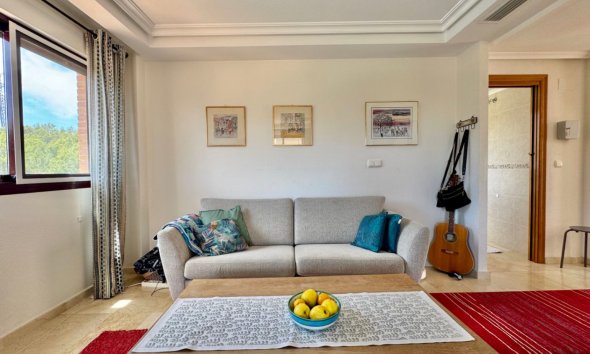 Herverkoop - Villa -
La Nucía - La Alberca