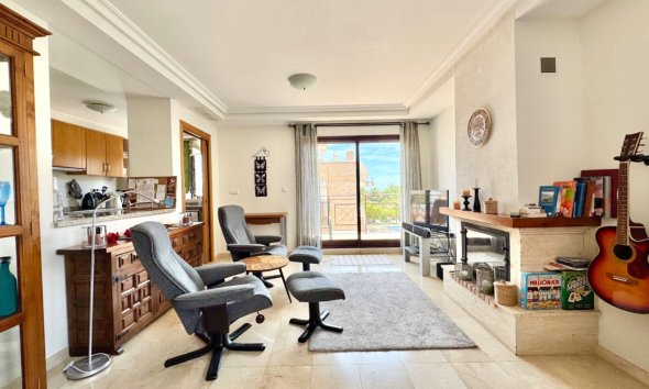 Herverkoop - Villa -
La Nucía - La Alberca