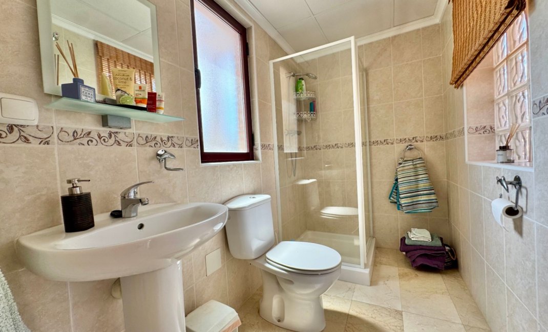 Herverkoop - Villa -
La Nucía - La Alberca