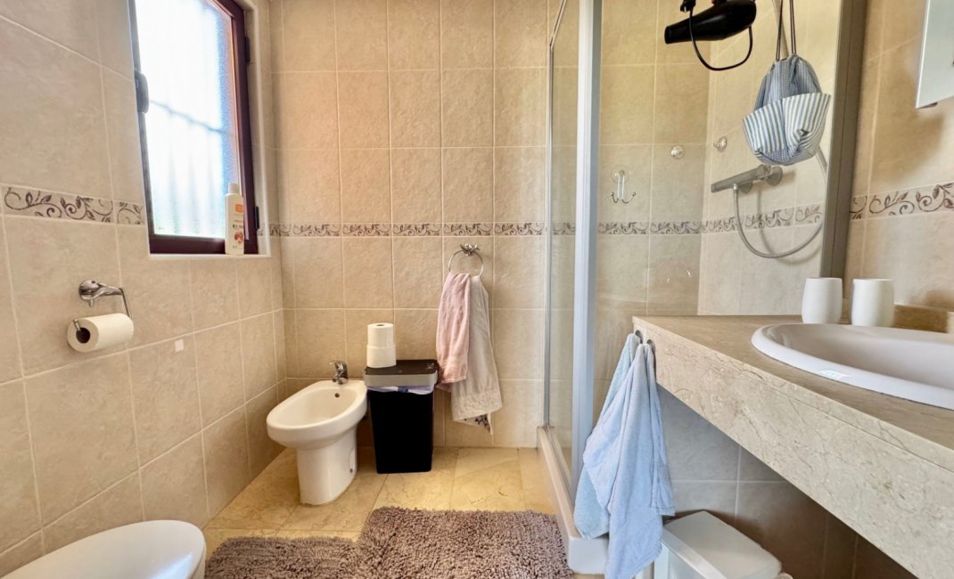 Herverkoop - Villa -
La Nucía - La Alberca