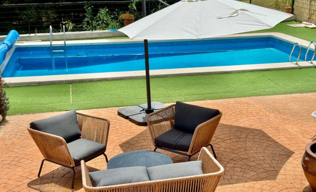 Herverkoop - Villa -
La Nucía - La Alberca