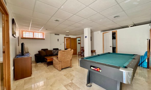 Herverkoop - Villa -
La Nucía - La Alberca