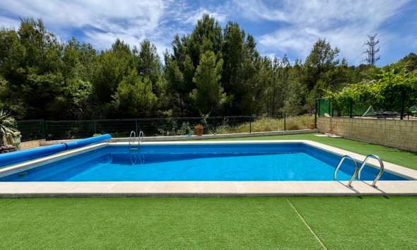 Herverkoop - Villa -
La Nucía - La Alberca