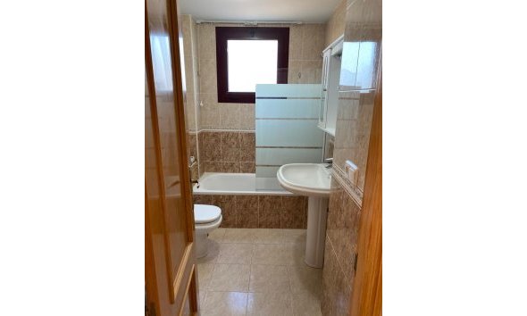 Herverkoop - Appartement / flat -
Albir