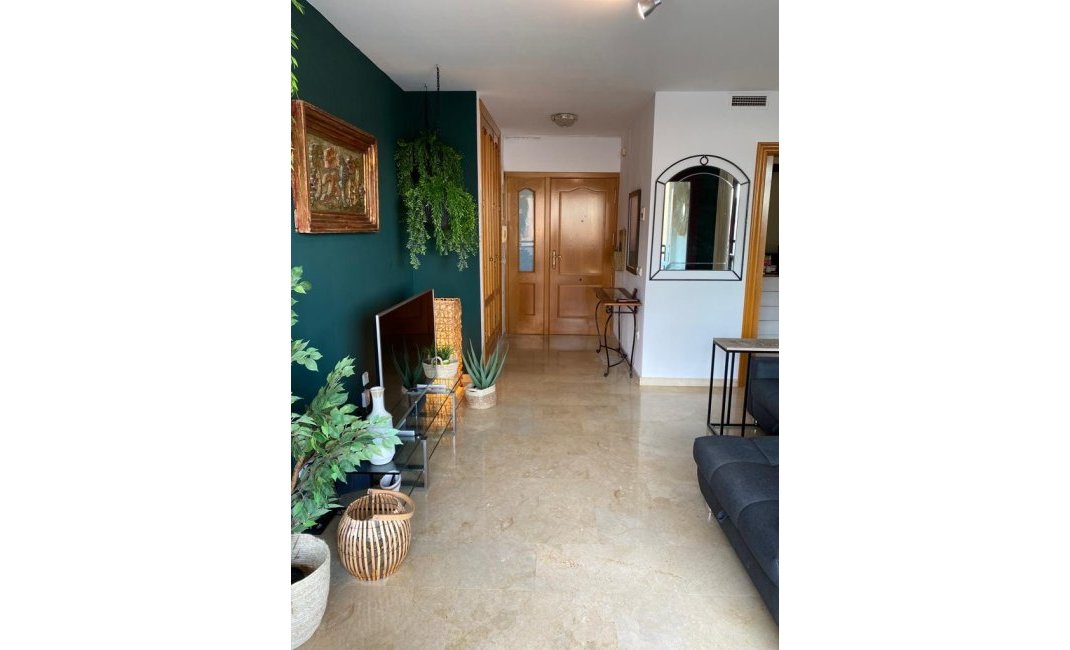 Herverkoop - Appartement / flat -
Albir