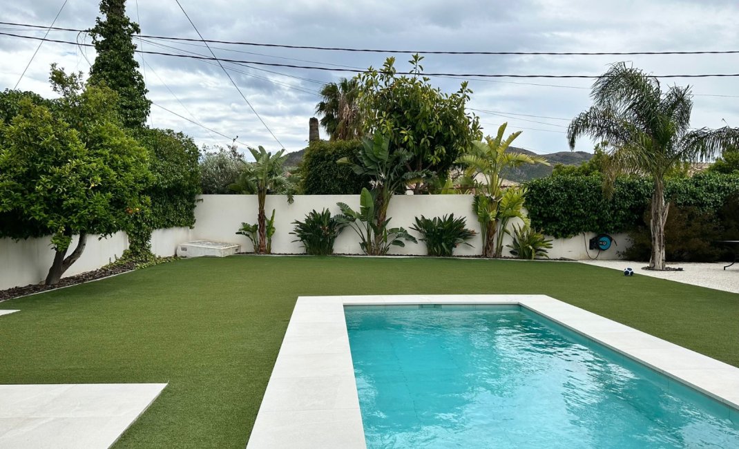  Alquiler larga estancia - Chalet / Villa  -
Albir