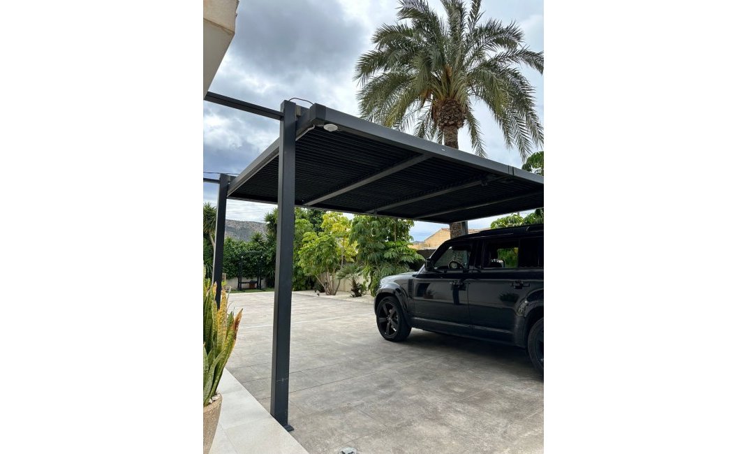  Alquiler larga estancia - Chalet / Villa  -
Albir