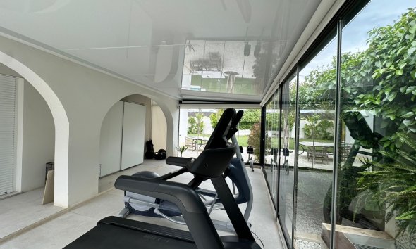  Alquiler larga estancia - Chalet / Villa  -
Albir