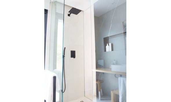  Alquiler larga estancia - Chalet / Villa  -
Albir