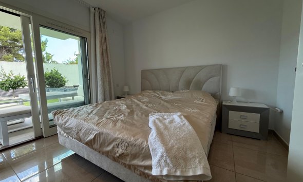 Alquiler corta estancia - Apartamento / piso -
Albir