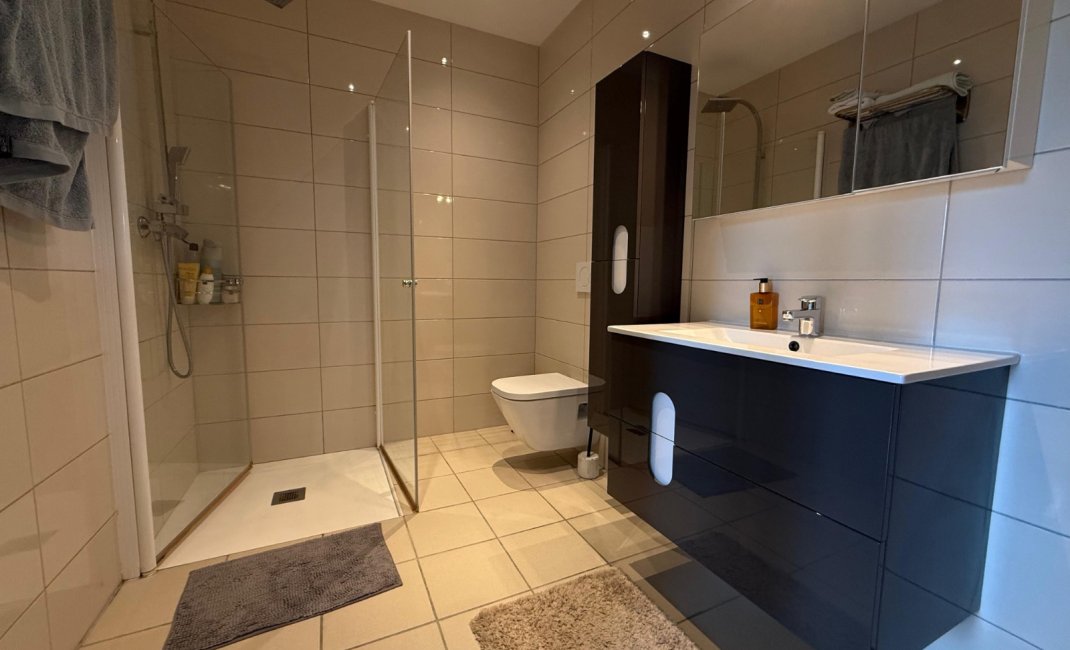 Alquiler corta estancia - Apartamento / piso -
Albir