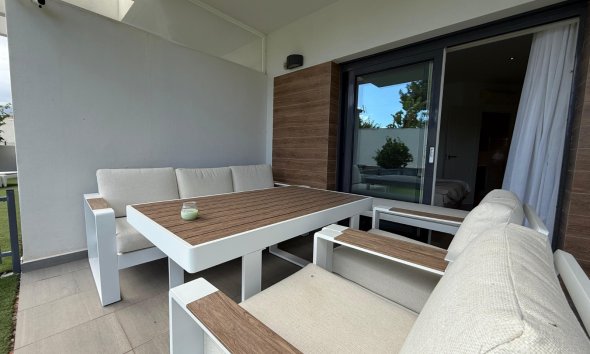 Alquiler corta estancia - Apartamento / piso -
Albir