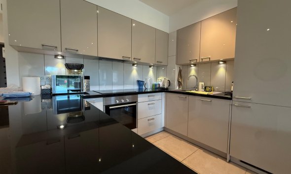 Alquiler corta estancia - Apartamento / piso -
Albir