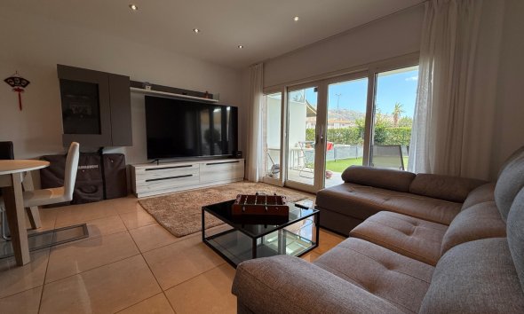 Alquiler corta estancia - Apartamento / piso -
Albir