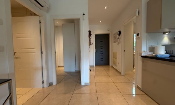 Alquiler corta estancia - Apartamento / piso -
Albir