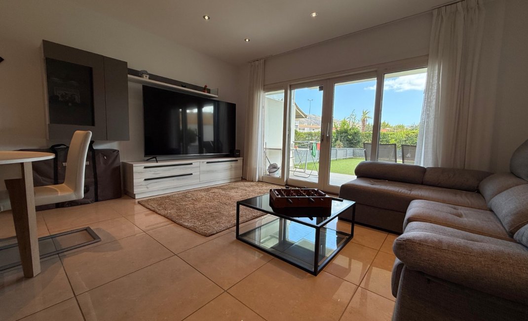 Alquiler corta estancia - Apartamento / piso -
Albir