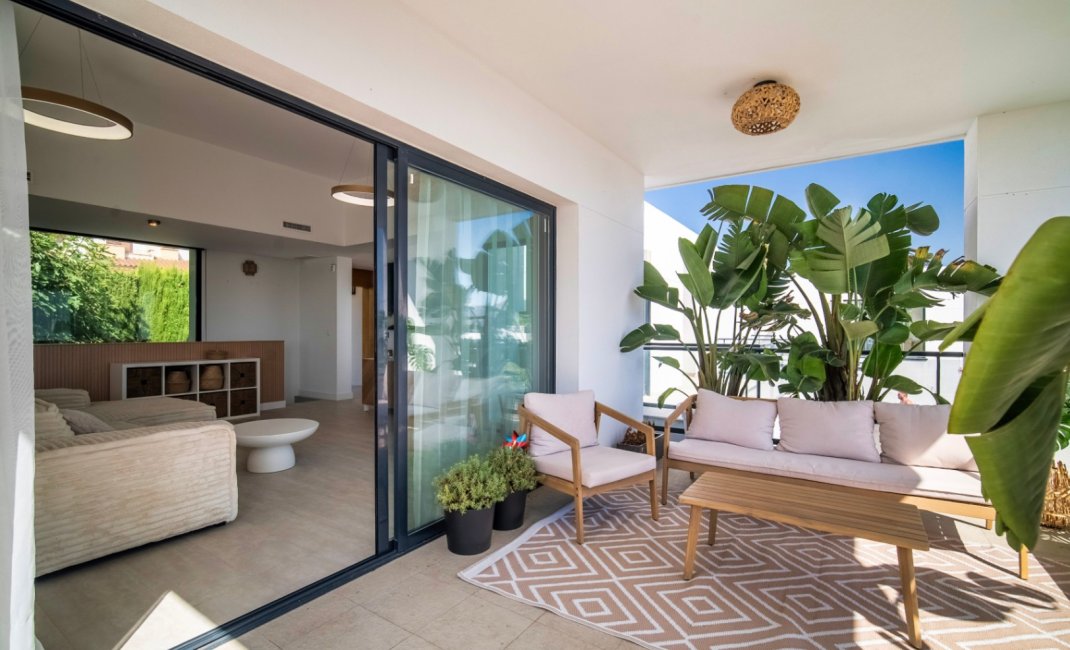 Resale - Villa -
Polop